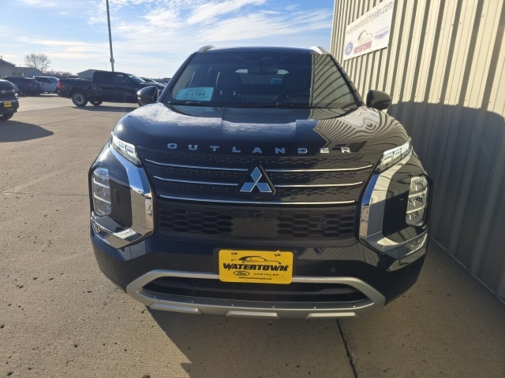 Used 2024 Mitsubishi Outlander SEL SUV