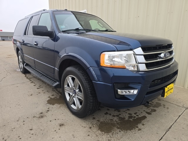 Used 2015 Ford Expedition XLT with VIN 1FMJK1JT9FEF43173 for sale in Watertown, SD