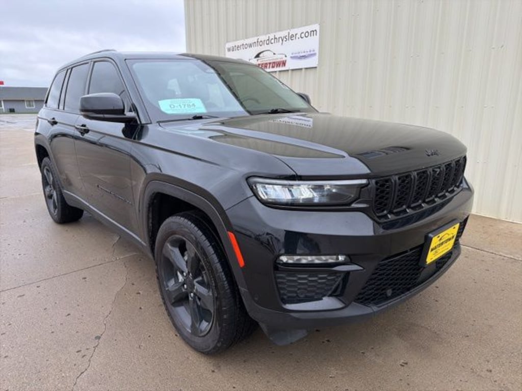 Used 2023 Jeep Grand Cherokee Limited SUV