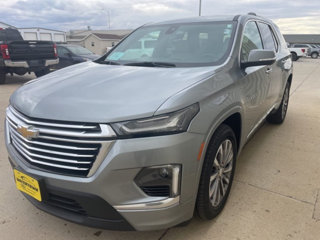 Used 2023 Chevrolet Traverse Premier SUV
