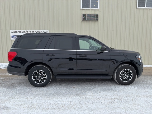 2024 Ford Expedition XLT's photo