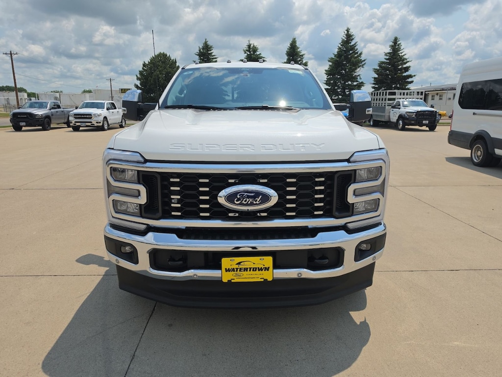 New 2026 Ford Super Duty F-350® Lariat® TRUCK