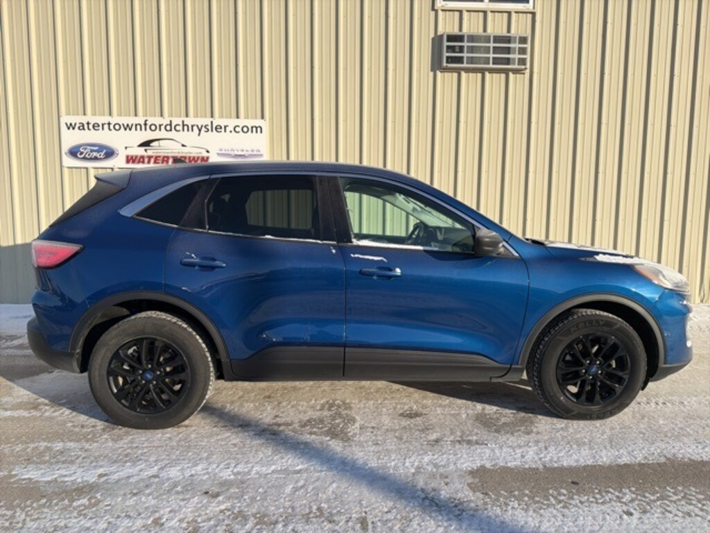 Used 2022 Ford Escape SE SUV