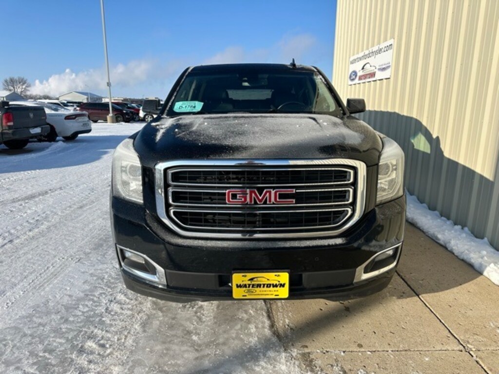 Used 2017 GMC Yukon XL SLT SUV