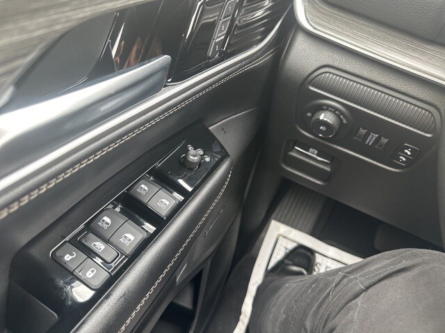 2024 Jeep Wagoneer Series II - Photo 16