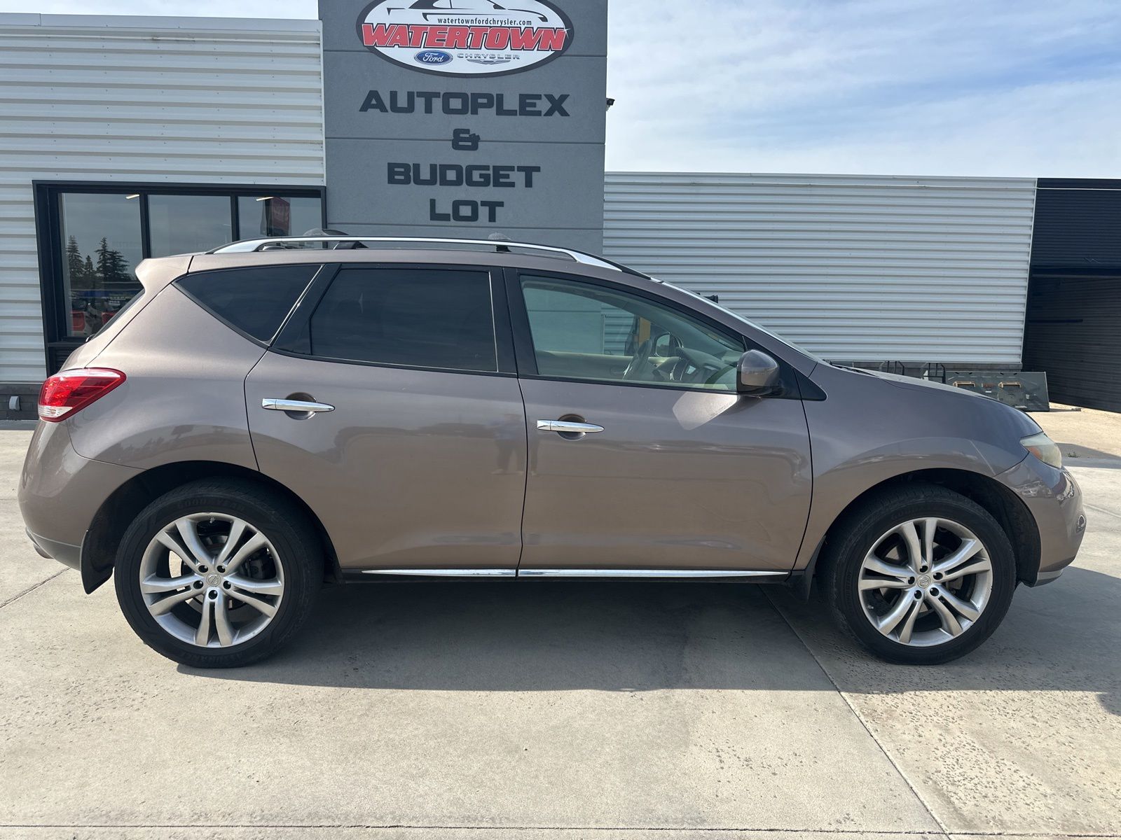 2011 Nissan Murano LE AWD's photo