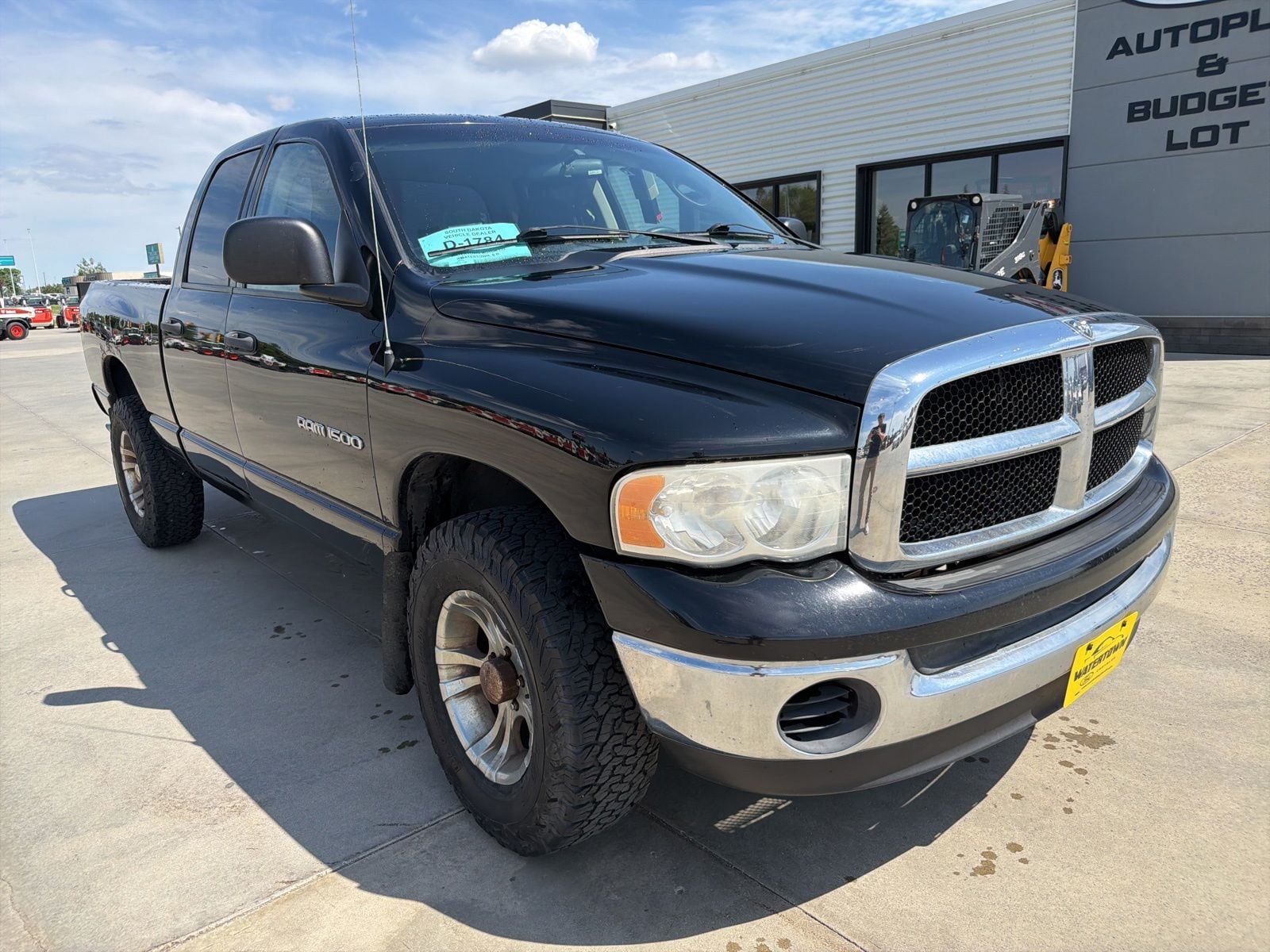 Used 2005 Dodge Ram 1500 Pickup SLT with VIN 1D7HU18NX5S272571 for sale in Watertown, SD