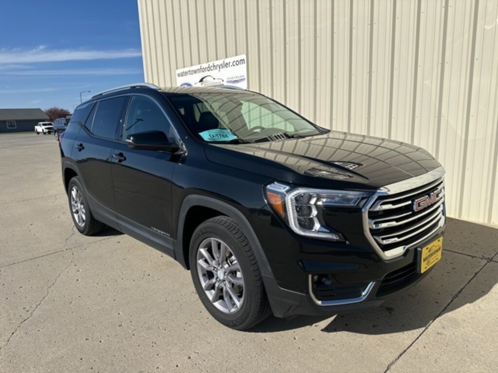 Used 2024 GMC Terrain SLT SUV
