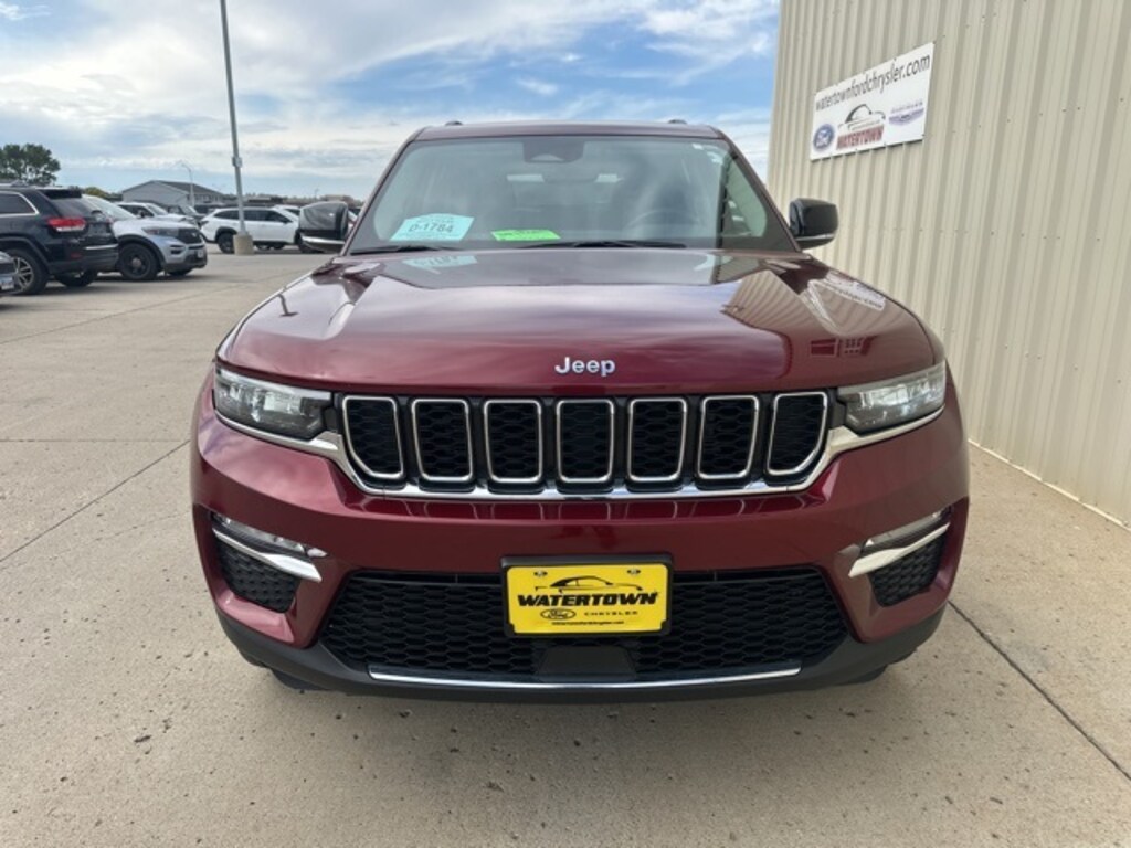 Used 2022 Jeep Grand Cherokee Limited SUV