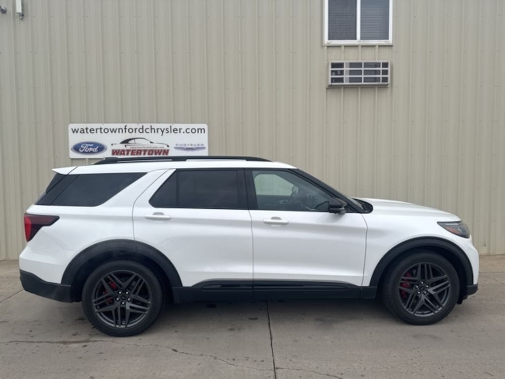 Used 2025 Ford Explorer ST SUV