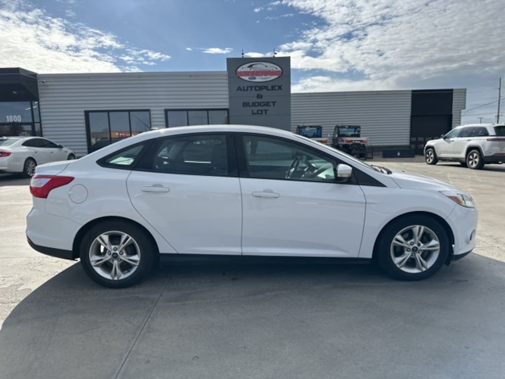 Used 2014 Ford Focus SE Sedan