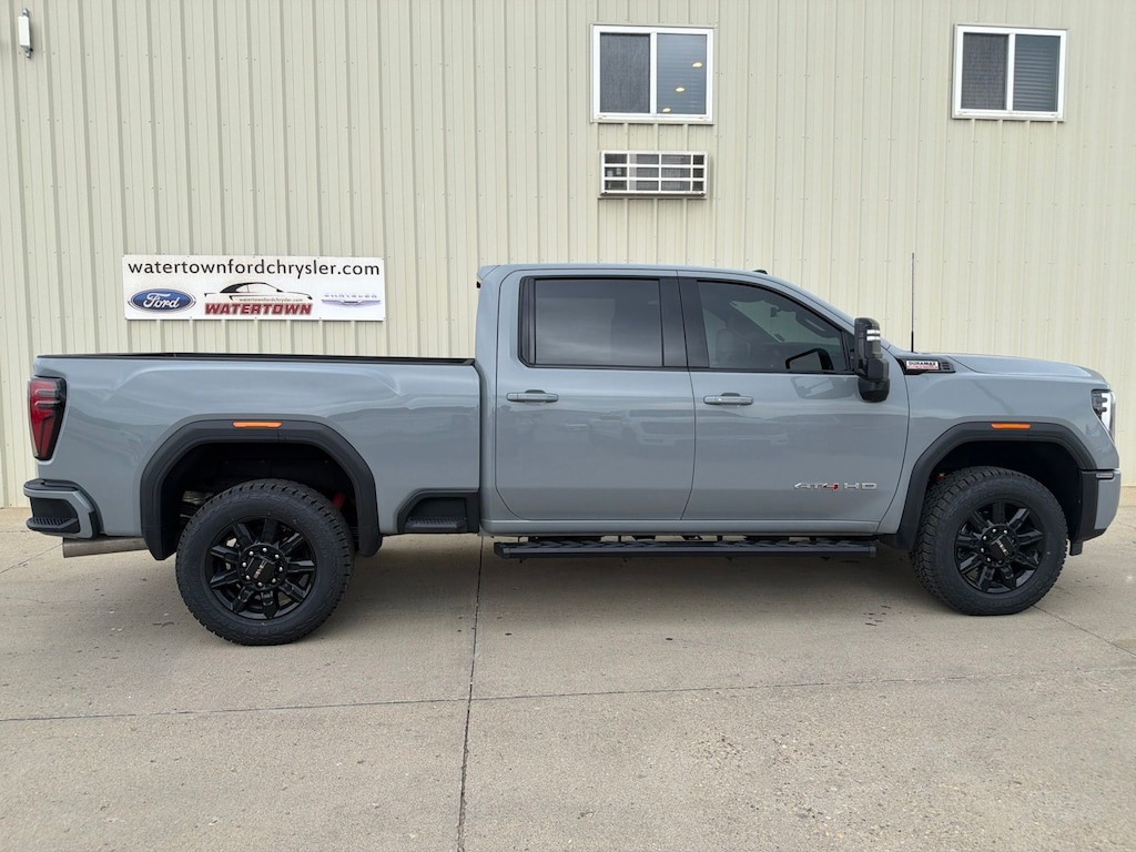 Used 2024 GMC Sierra 2500HD AT4 Truck