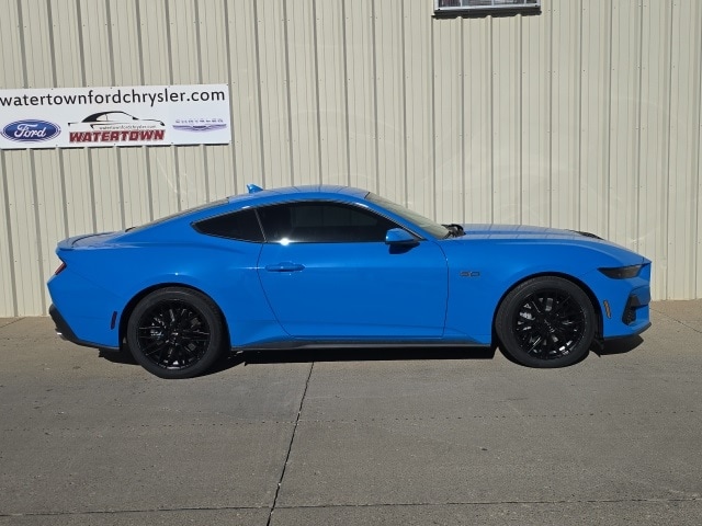 2025 Ford Mustang GT Premium's photo