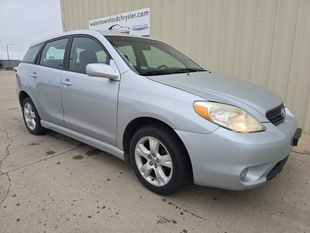 Used 2005 Toyota Matrix  with VIN 2T1LR32E25C371705 for sale in Watertown, SD