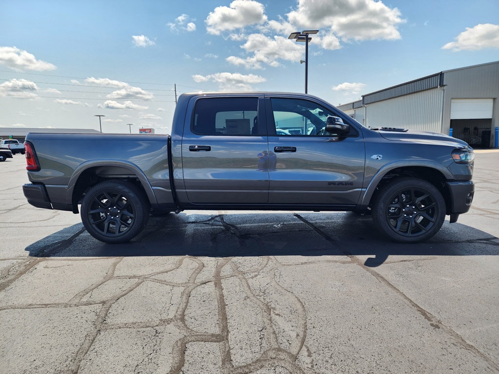 New 2026 Ram 1500 LARAMIE CREW CAB 4X4 5'7 BOX Pickup