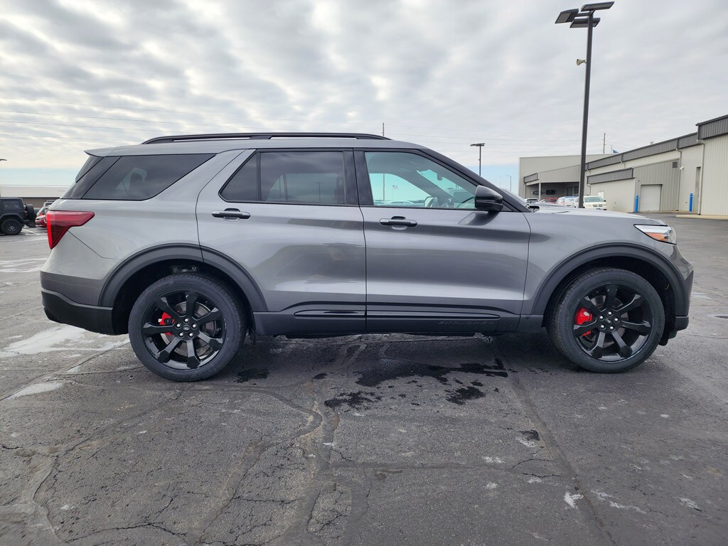 Used 2022 Ford Explorer ST Sport Utility