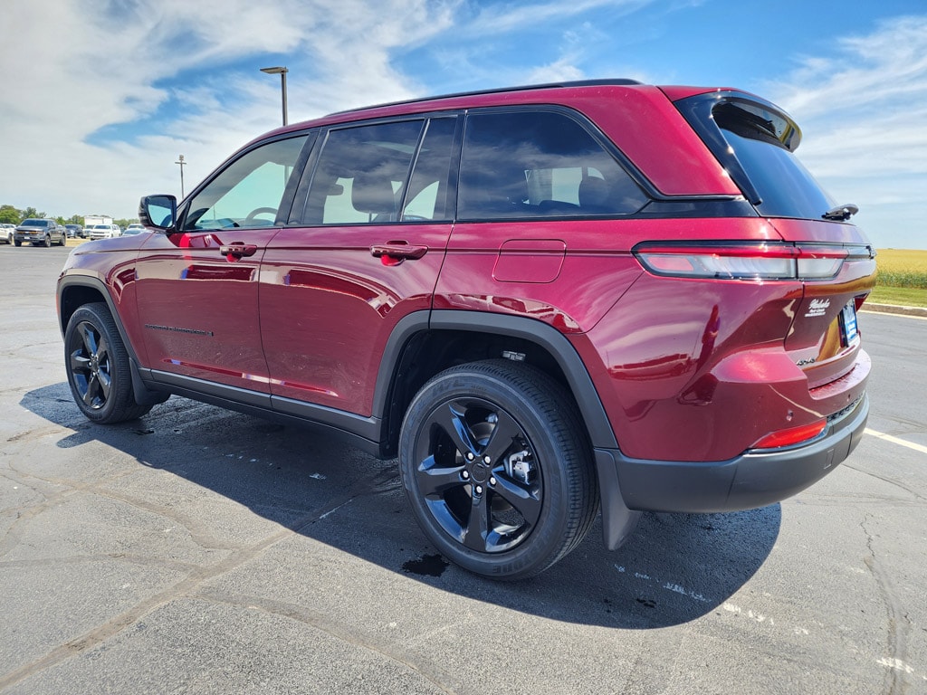 2023 Jeep Grand Cherokee Altitude - Photo 7