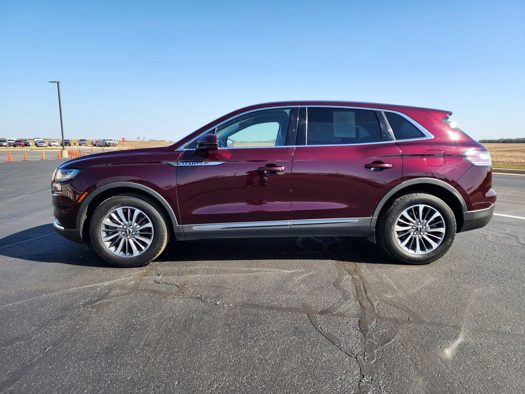 View vehicle photo 6