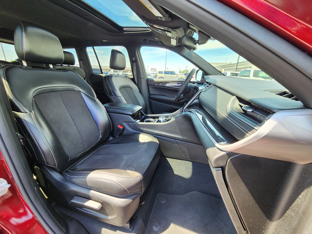 2023 Jeep Grand Cherokee Altitude - Photo 22