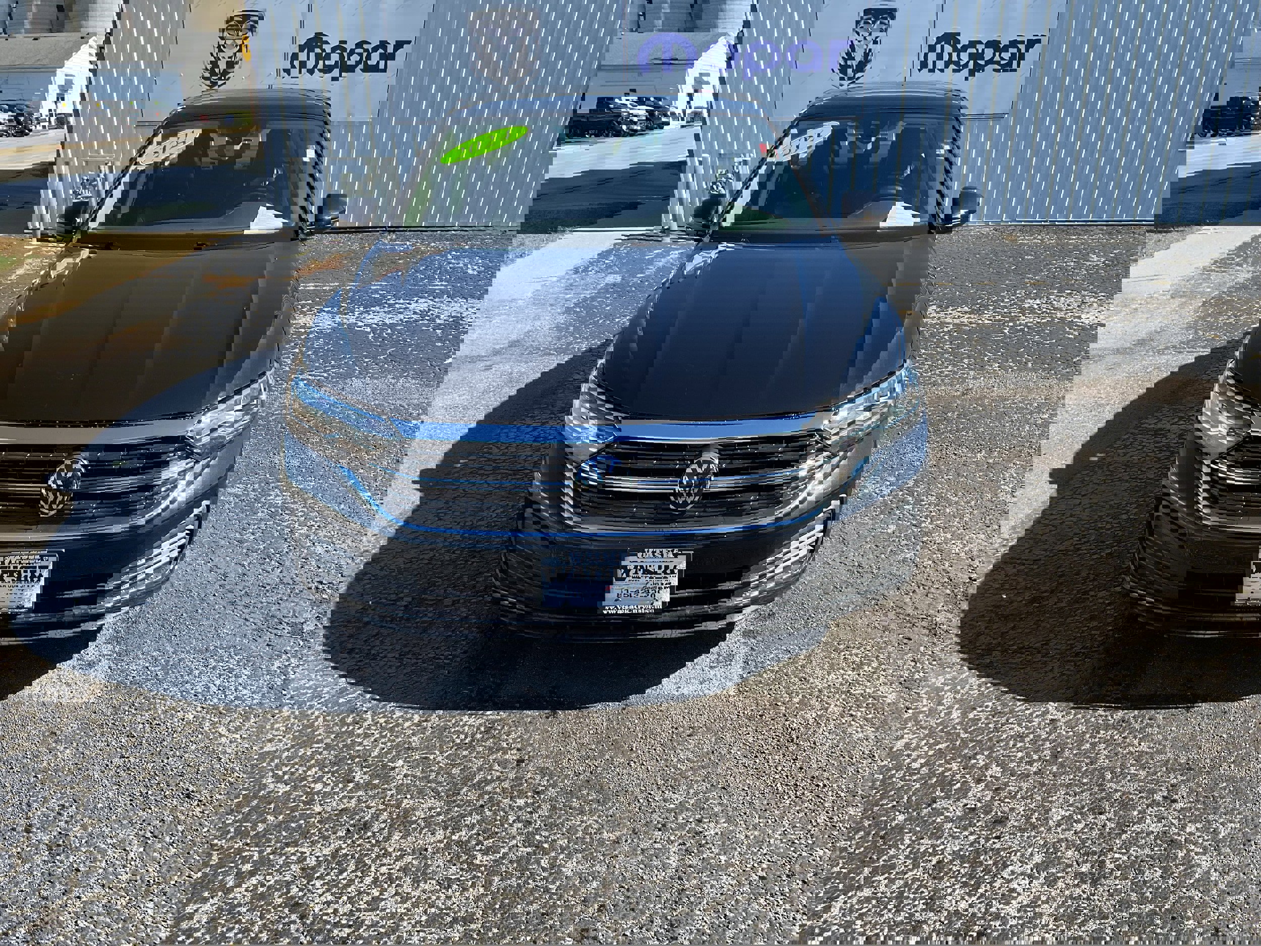 2024 Volkswagen Jetta SE photo 2