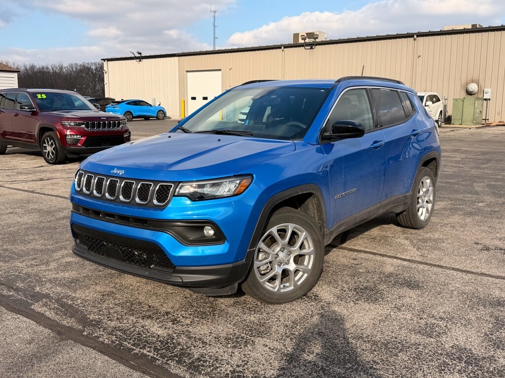 Used 2023 Jeep Compass Latitude Lux Sport Utility