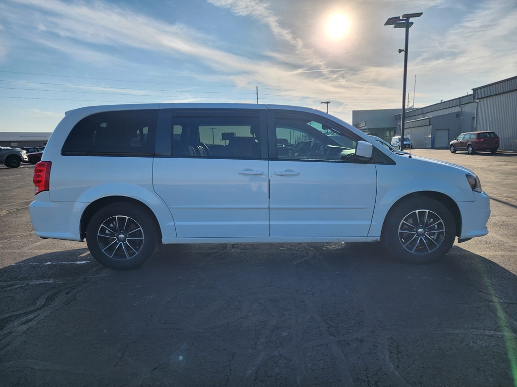 Used 2017 Dodge Grand Caravan GT Passenger Van