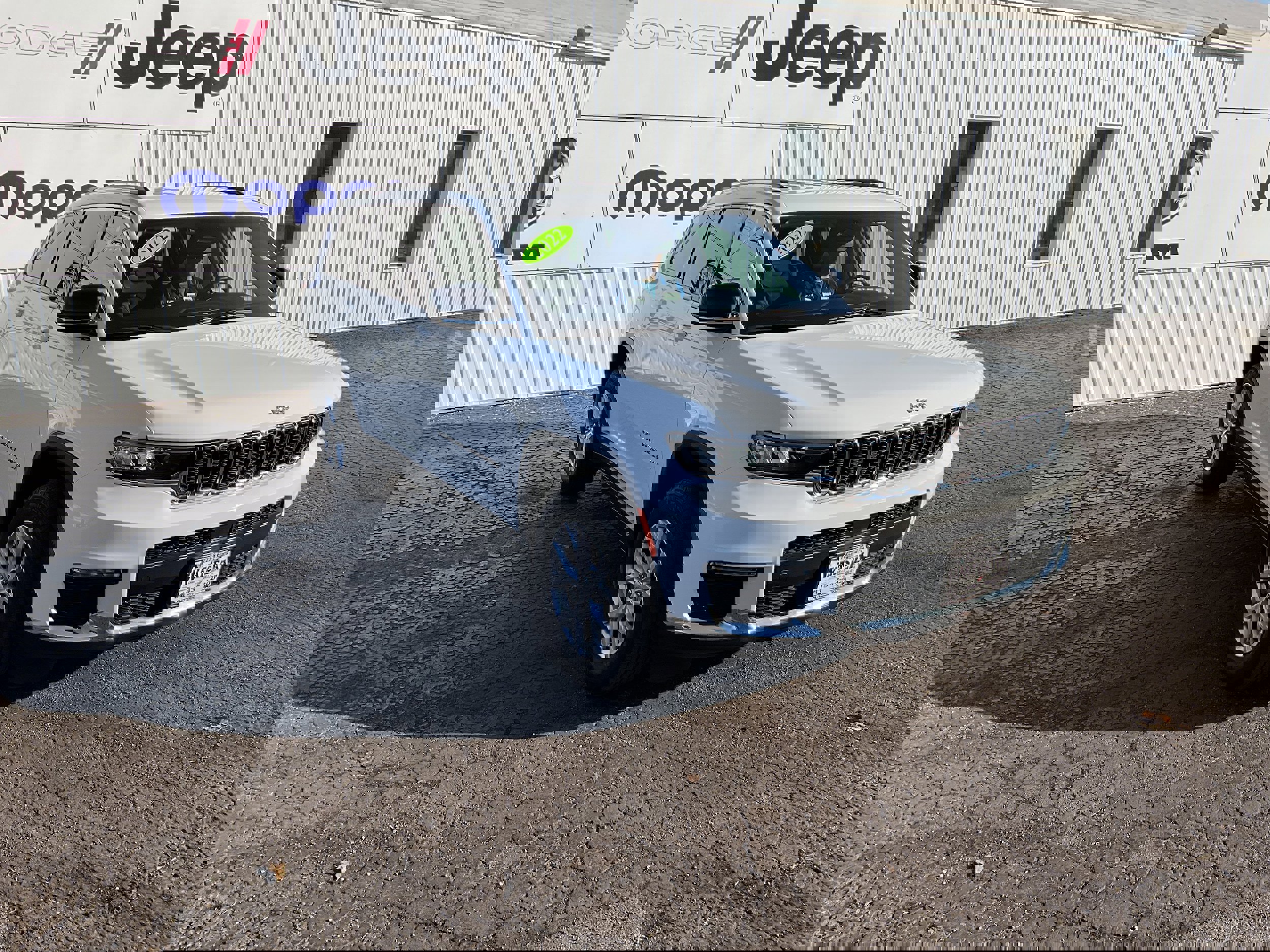 2022 Jeep Grand Cherokee L Limited's photo