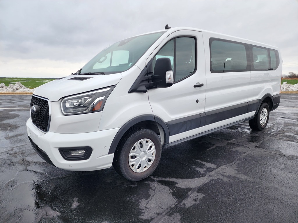 2023 Ford Transit Passenger 350 XLT Low Roof LB RWD