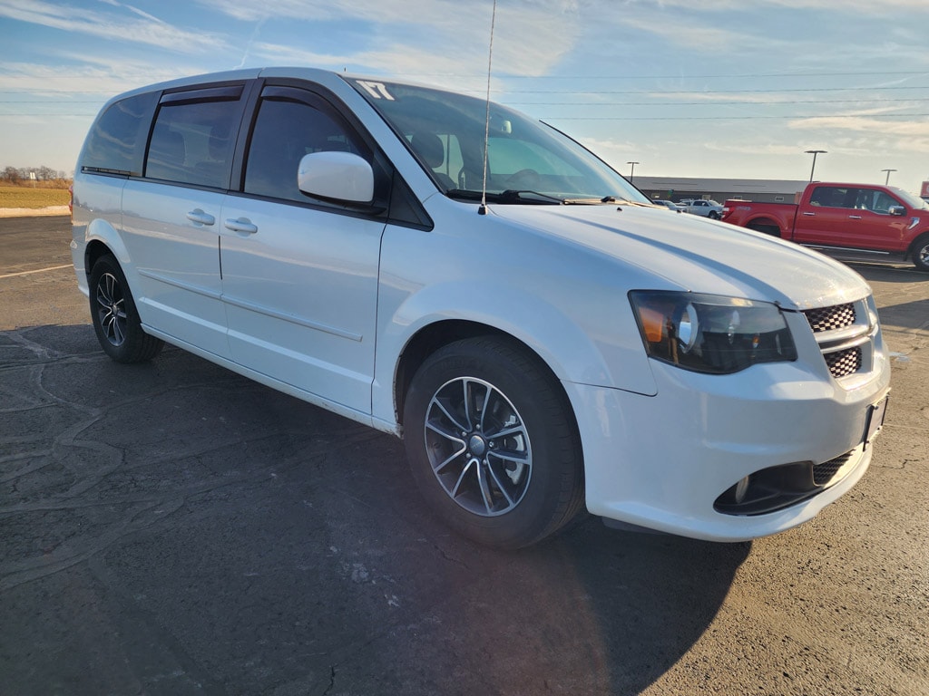Used 2017 Dodge Grand Caravan GT Passenger Van