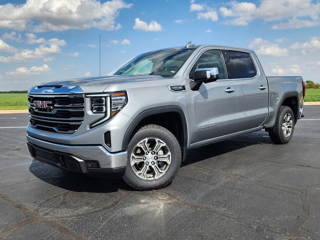 Used 2025 GMC Sierra SLT Crew Cab