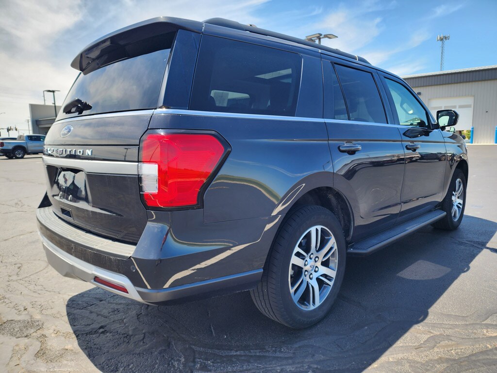 Used 2024 Ford Expedition XLT Sport Utility