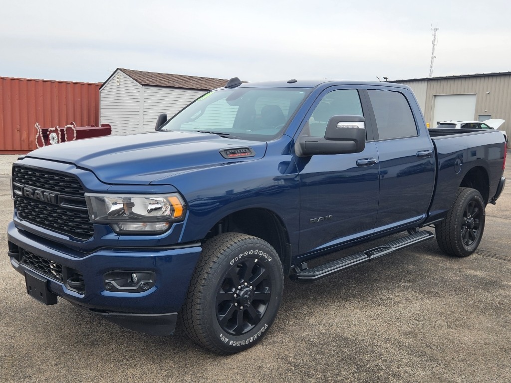 2024 RAM 2500 Big Horn Crew Cab 4WD