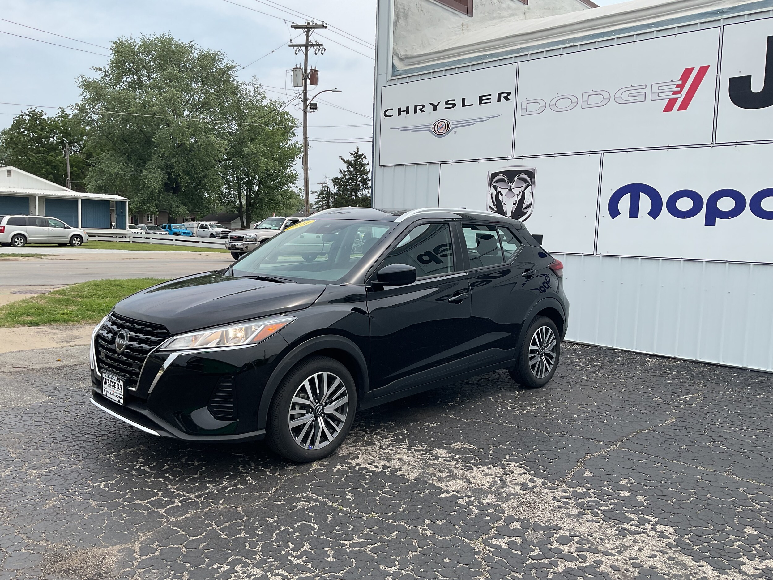 2024 Nissan Kicks SV photo 3