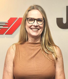 Staff member Tina Fleming-Kidwell from ID_7e5cf408b88f