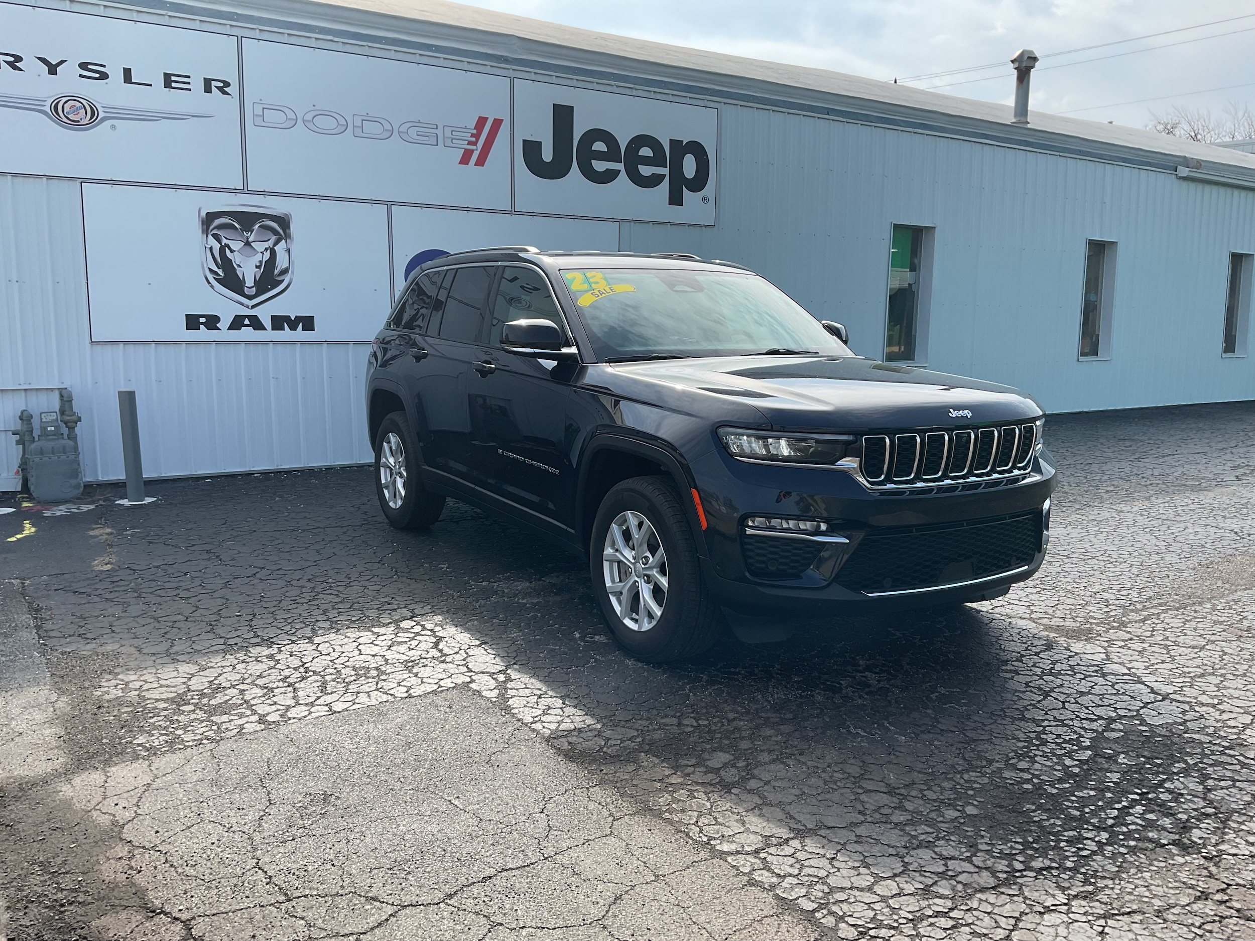 2023 Jeep Grand Cherokee Limited 4x2 