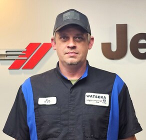 Staff member Jim Oliver from ID_42053e29b50c