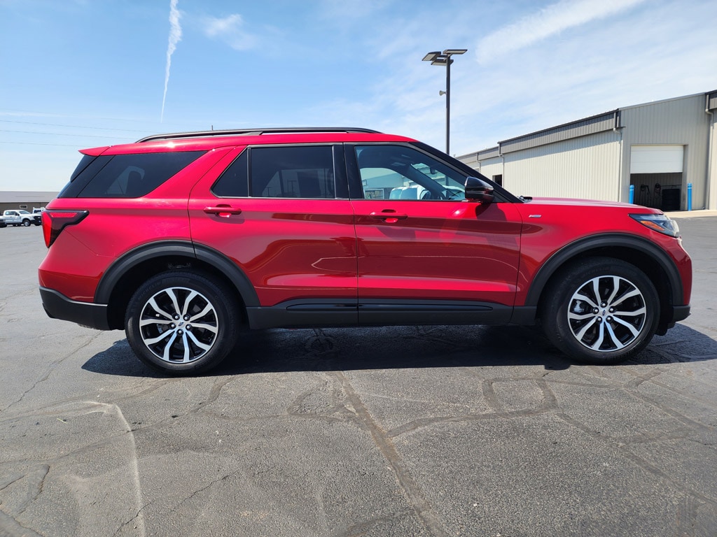 Used 2025 Ford Explorer ST-Line Sport Utility