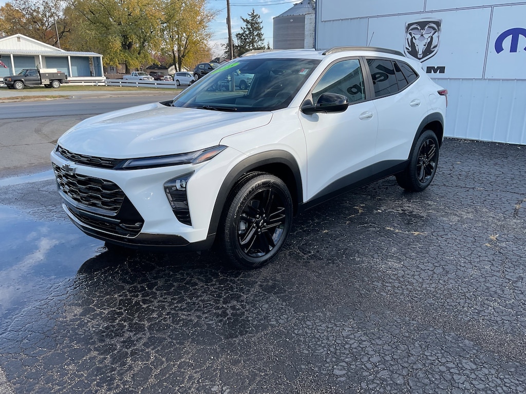 Used 2025 Chevrolet Trax ACTIV FWD ACTIV