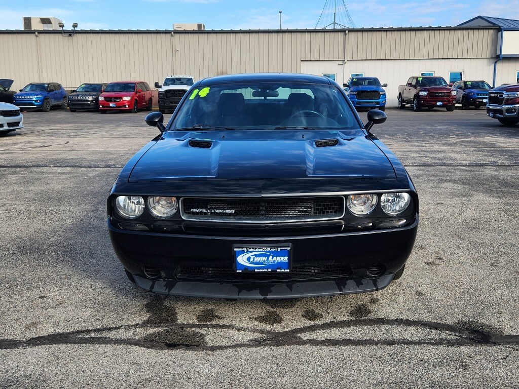 Used 2014 Dodge Challenger SXT Coupe