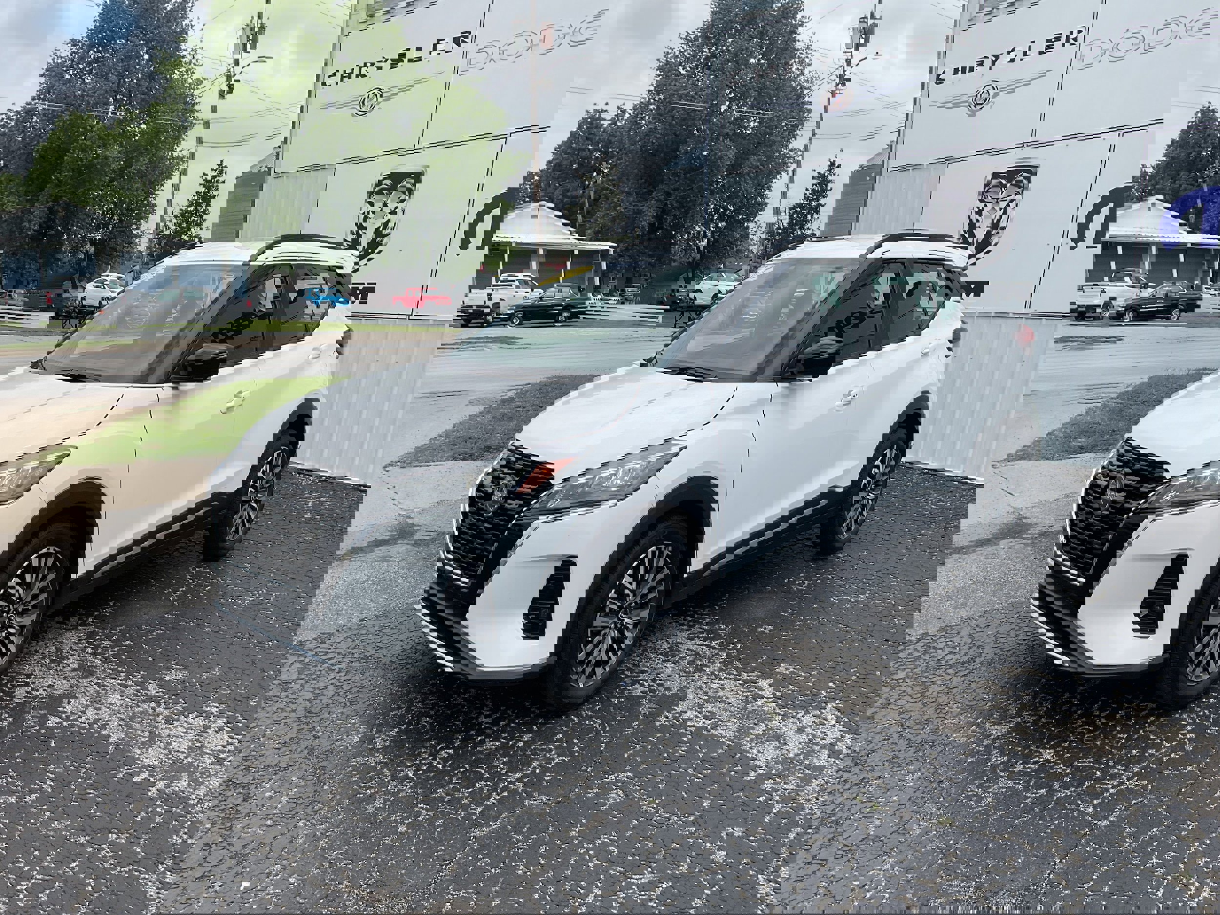 2024 Nissan Kicks SR