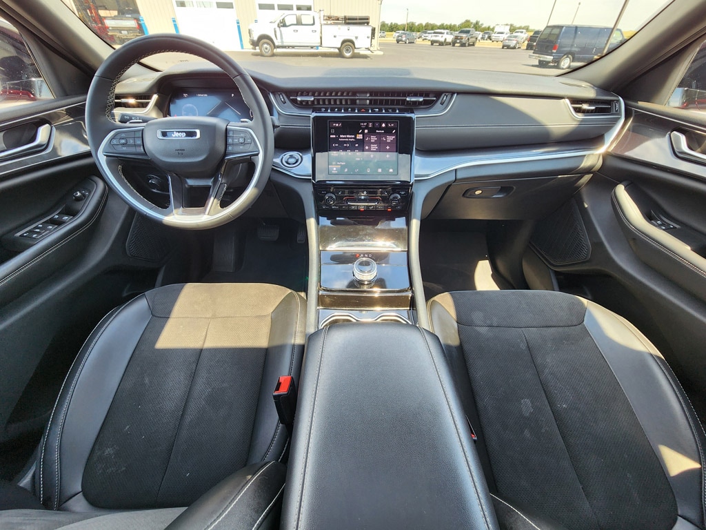 2023 Jeep Grand Cherokee Altitude - Photo 24