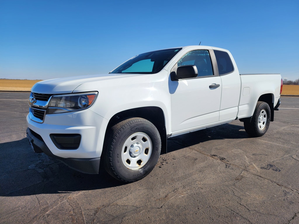 Summit White 2018 Chevrolet Colorado Work Truck Extended Cab LB RWD Pickup Truck 4X2 6-Speed Automatic