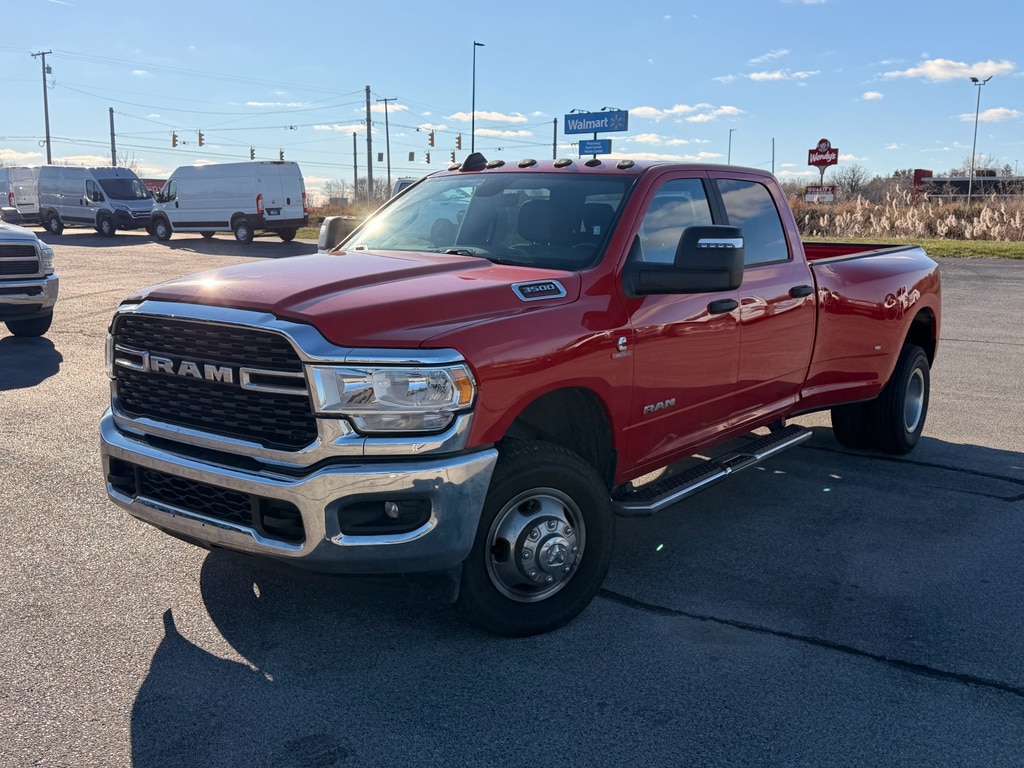 2024 RAM 3500 Big Horn Crew Cab LB DRW 4WD
