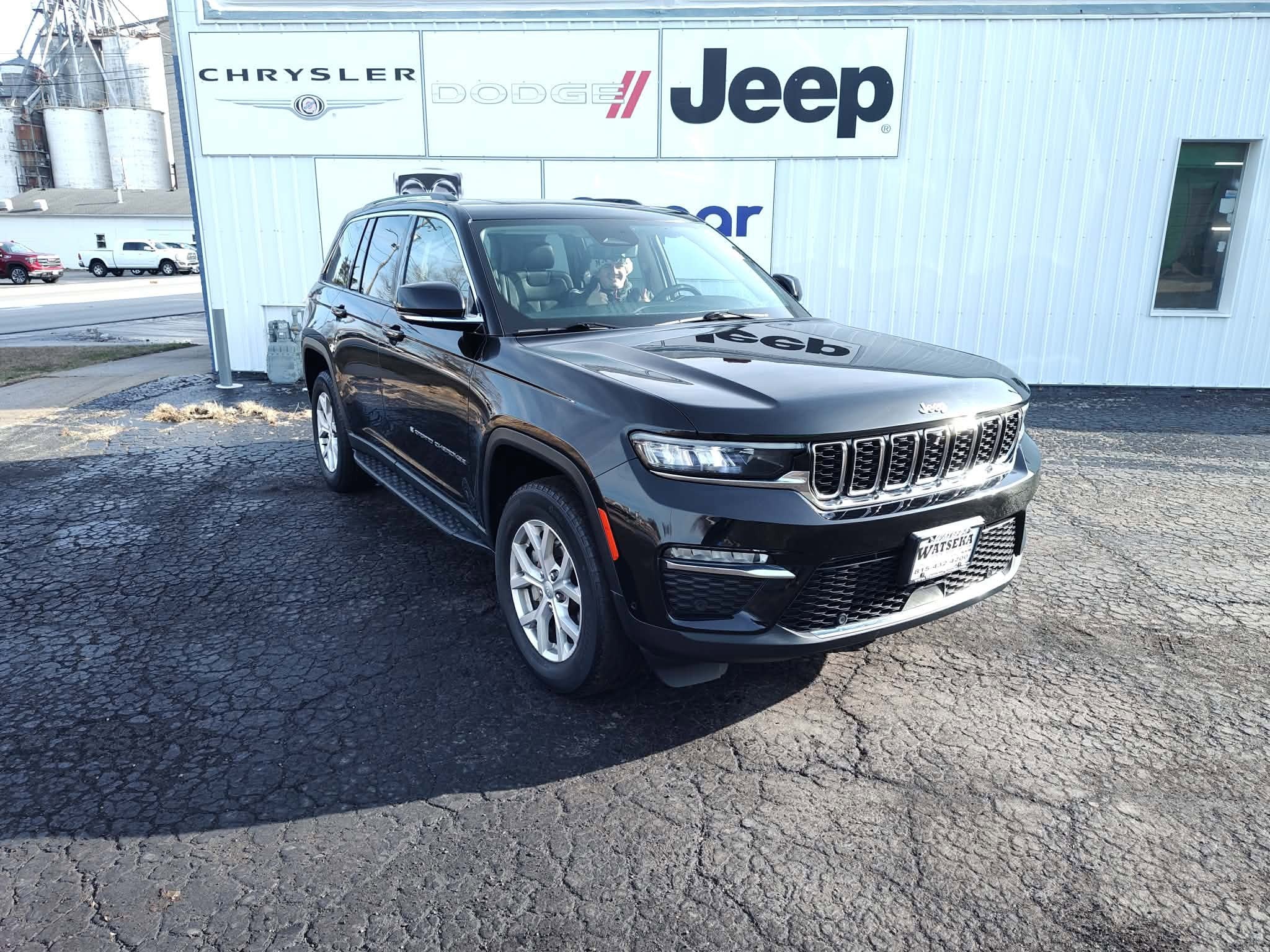 2022 Jeep Grand Cherokee Limited's photo