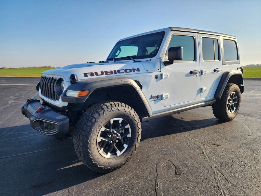 Bright White Clearcoat 2025 Jeep Wrangler Rubicon 4-Door 4WD SUV / Crossover Four-Wheel Drive 8-Speed Automatic