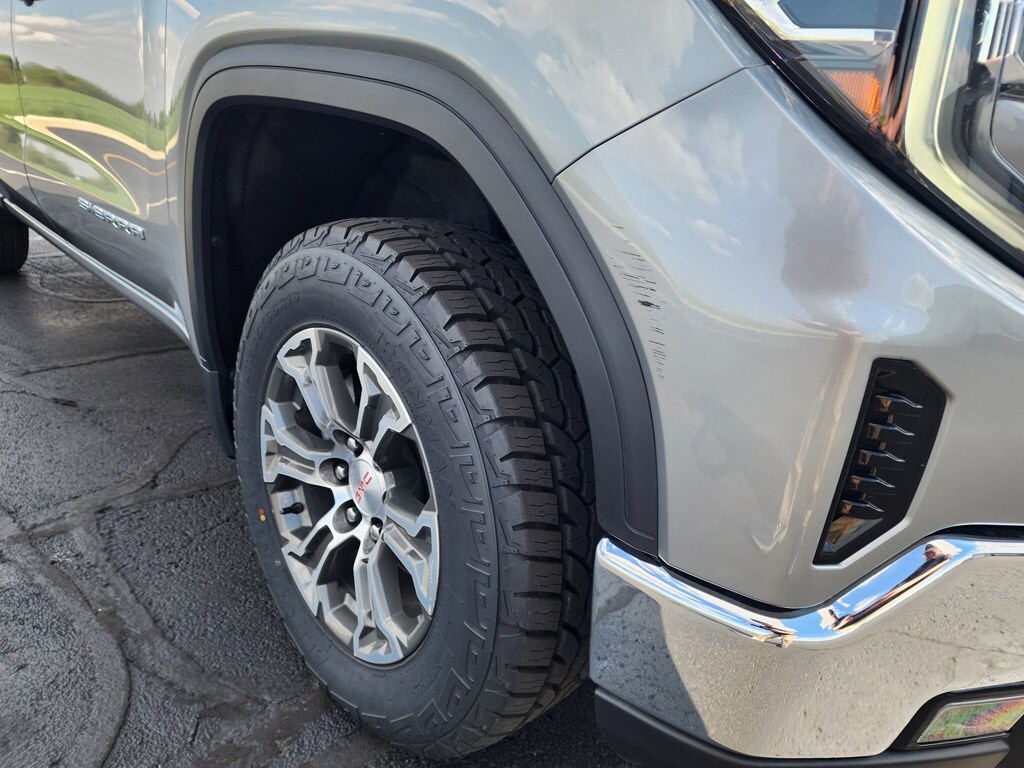 Used 2025 GMC Sierra SLT Crew Cab