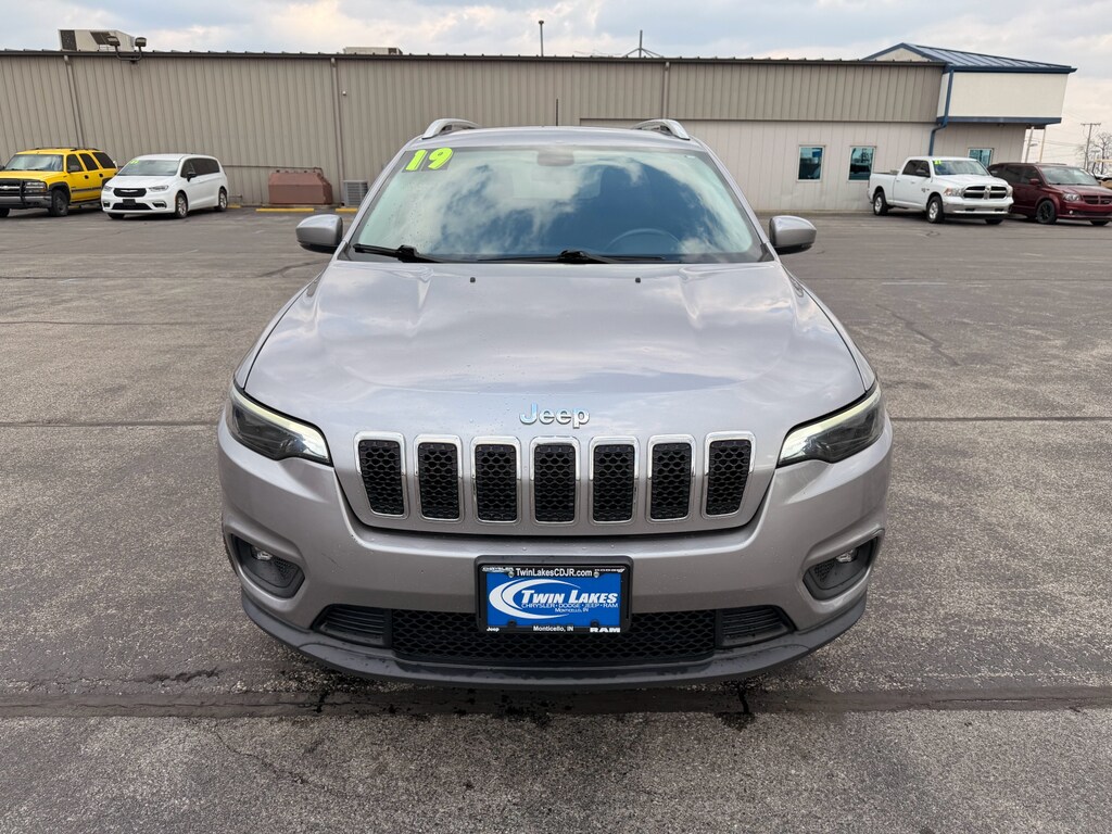 Used 2019 Jeep Cherokee Latitude Plus Sport Utility