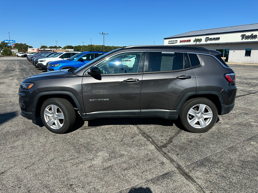 Used 2022 Jeep Compass Latitude SUV