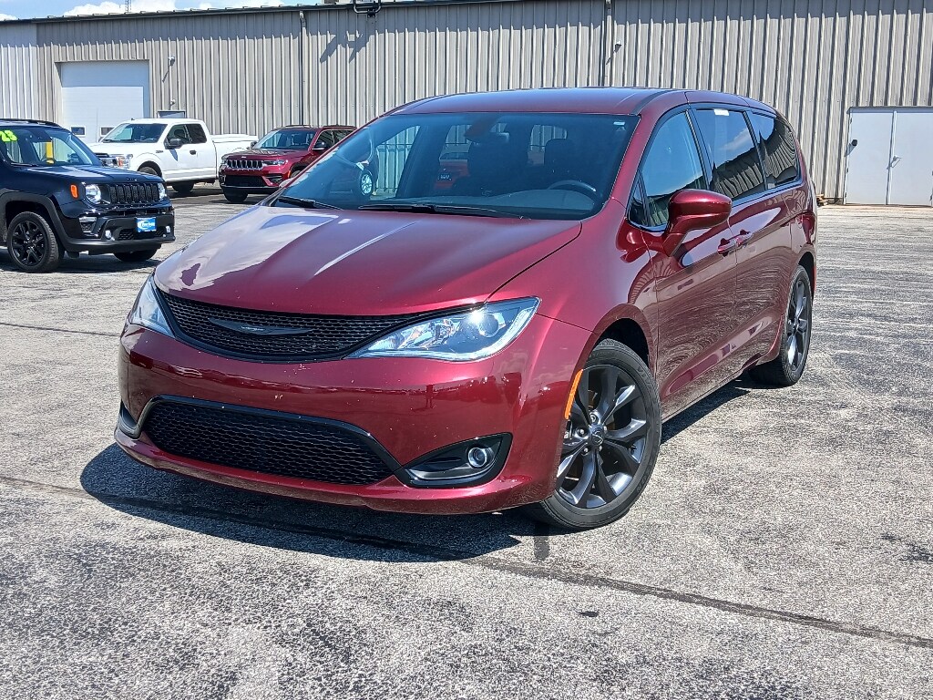 Used 2019 Chrysler Pacifica