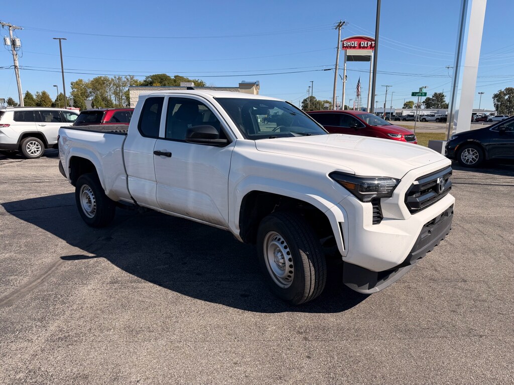 2024 Toyota Tacoma SR photo 3